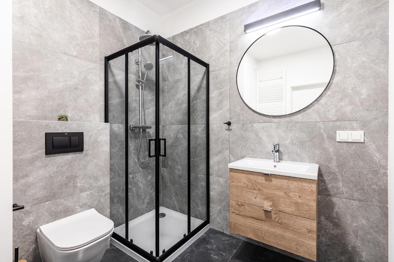Platinum Apartments Варшава Екстериор снимка