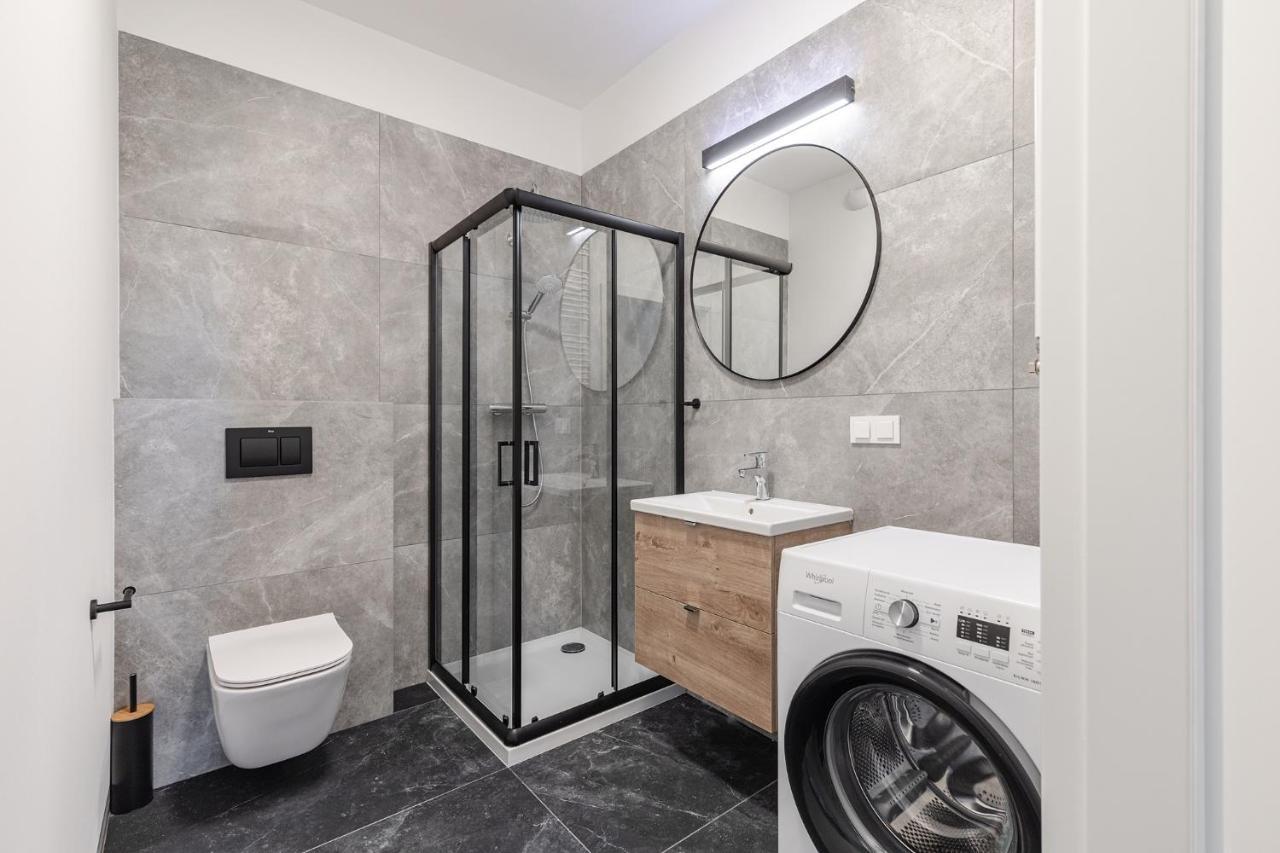 Platinum Apartments Варшава Екстериор снимка