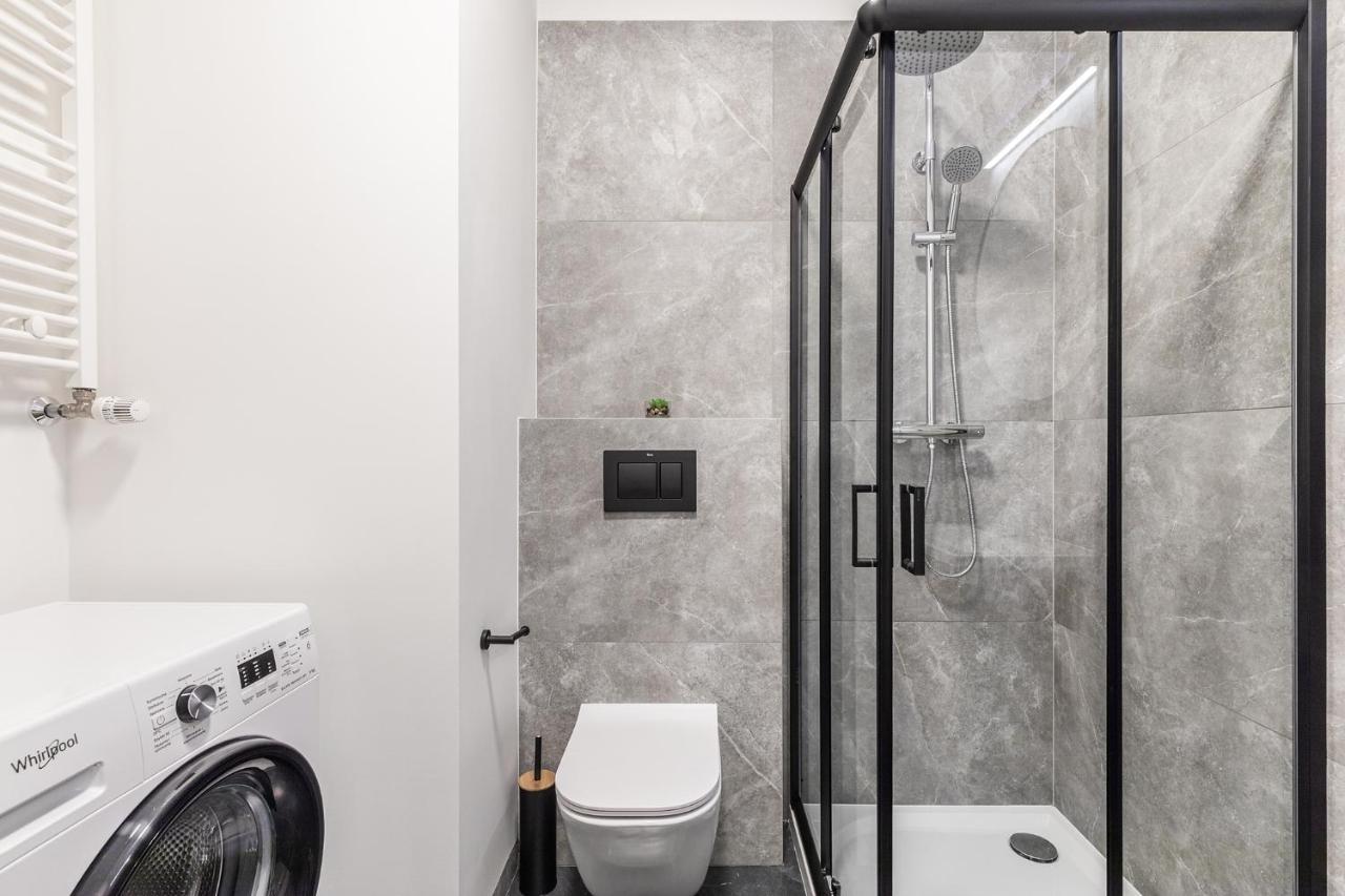 Platinum Apartments Варшава Екстериор снимка