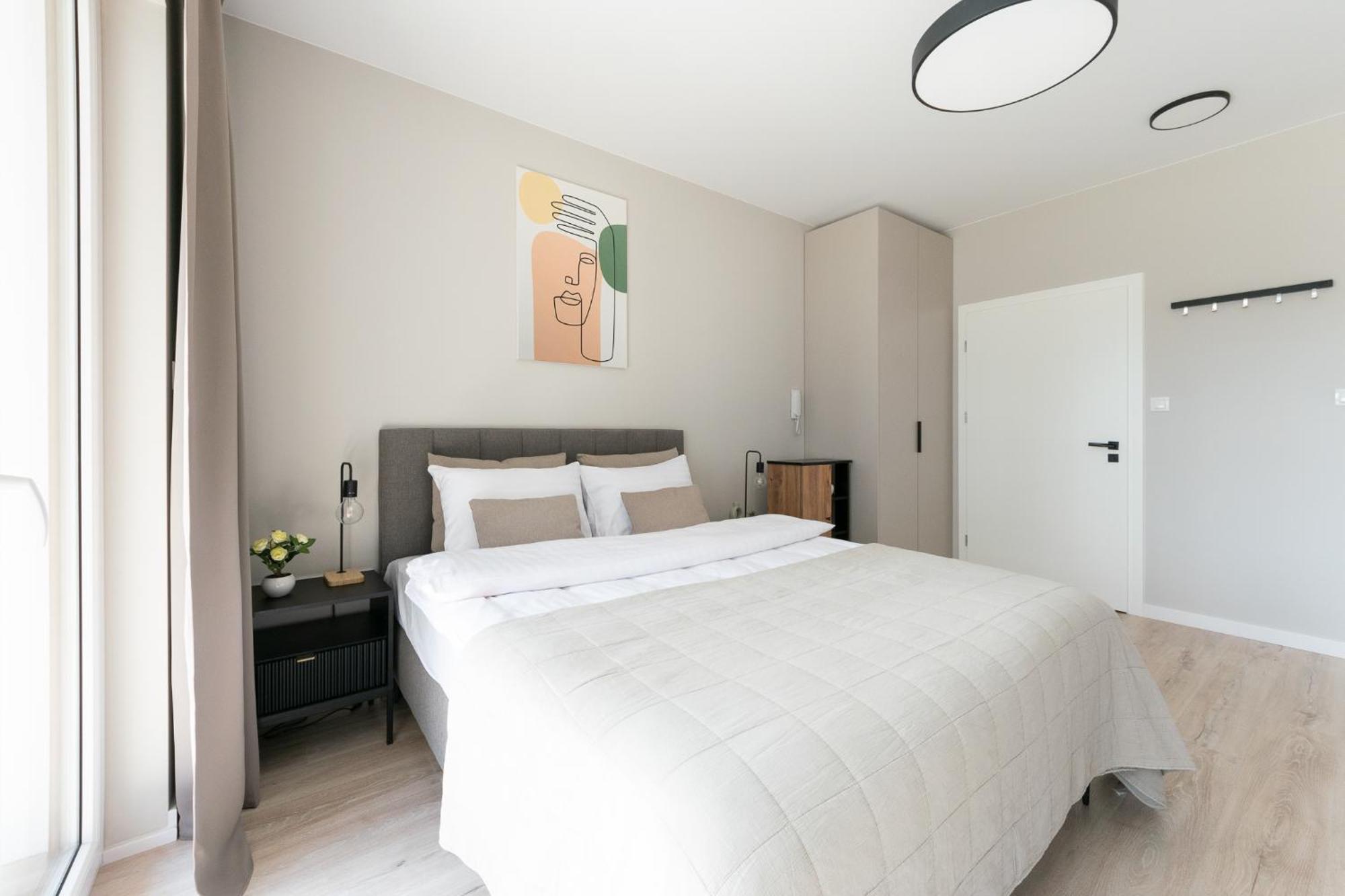 Platinum Apartments Варшава Екстериор снимка