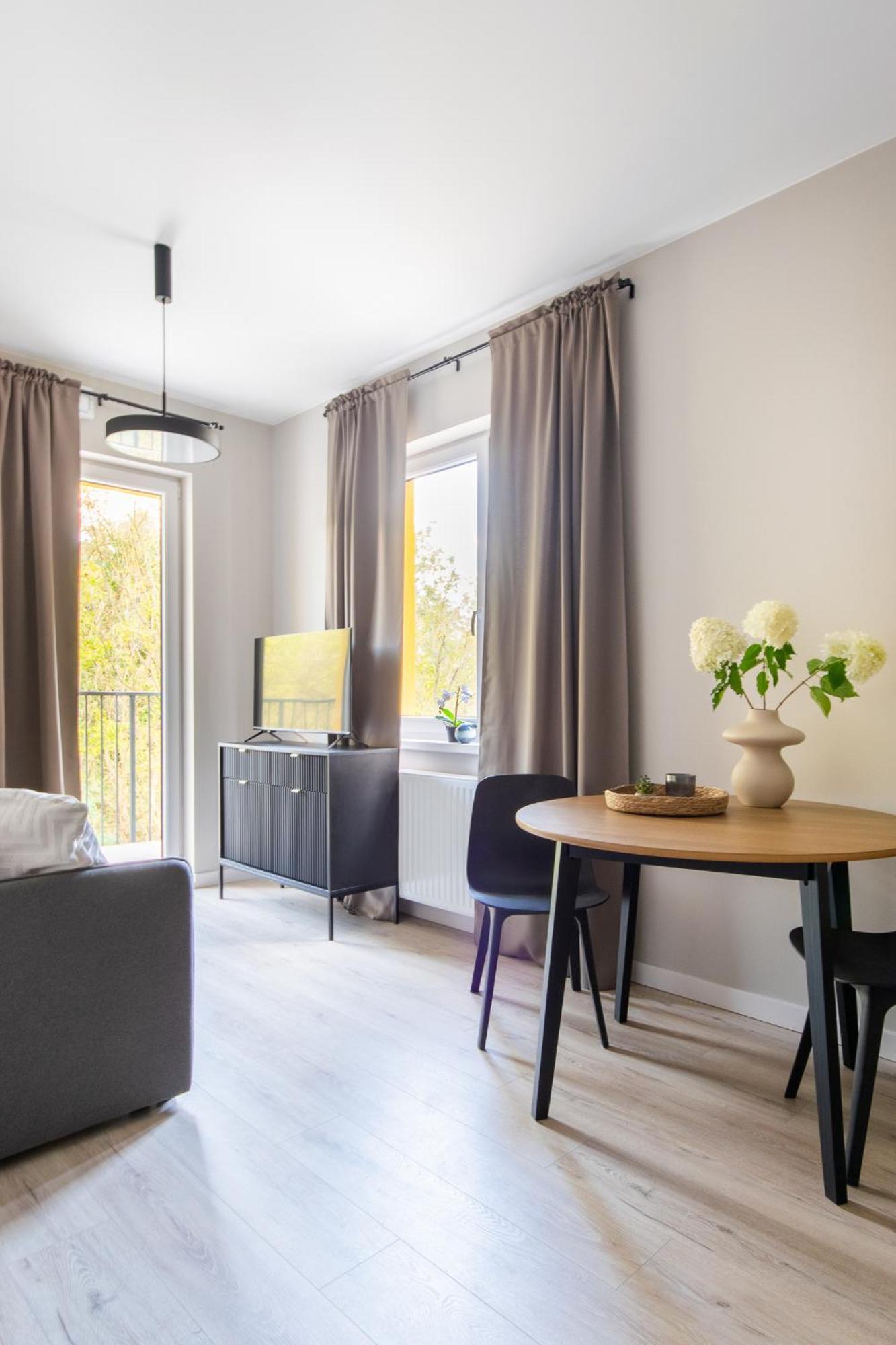 Platinum Apartments Варшава Екстериор снимка