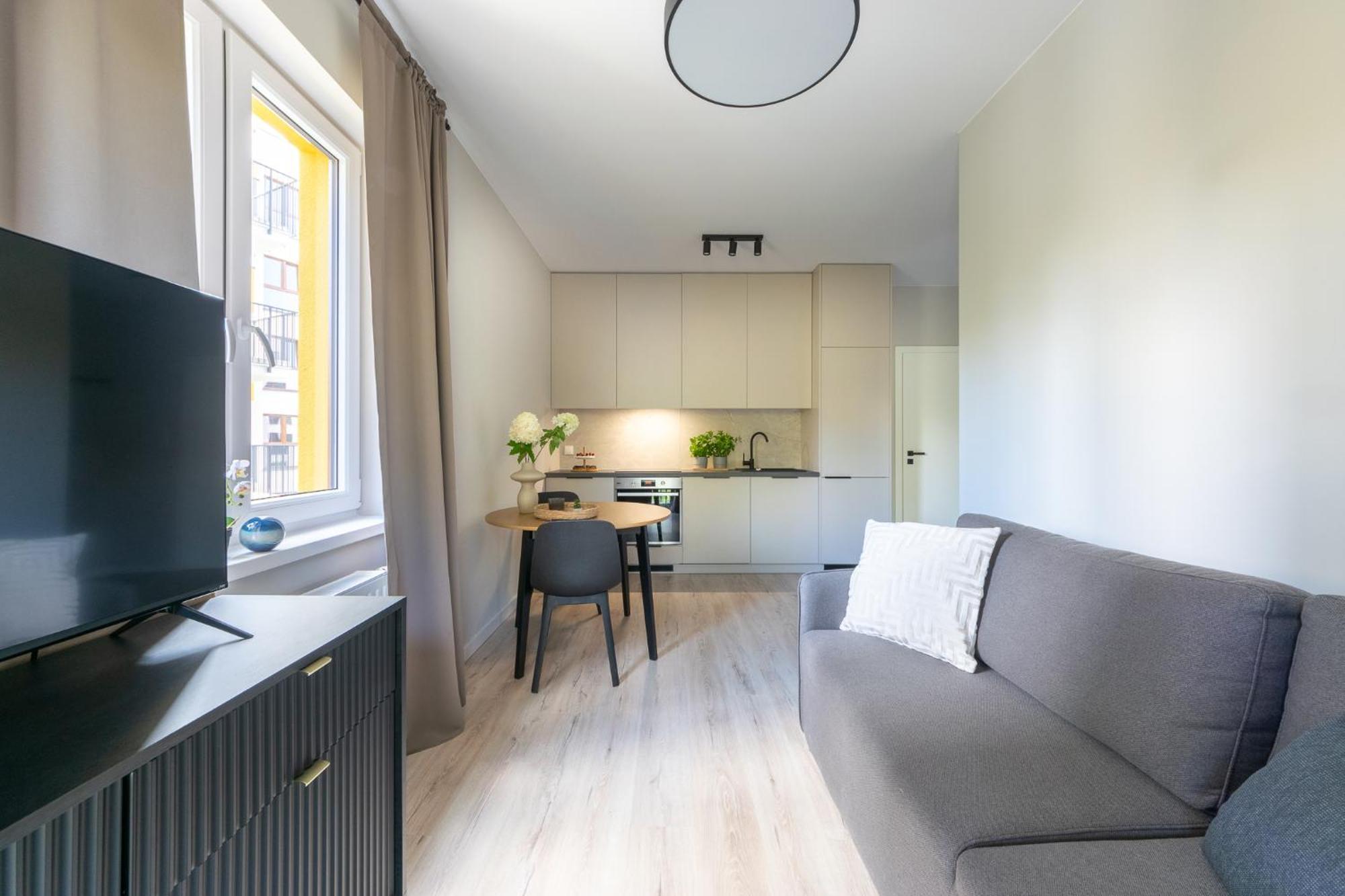 Platinum Apartments Варшава Екстериор снимка